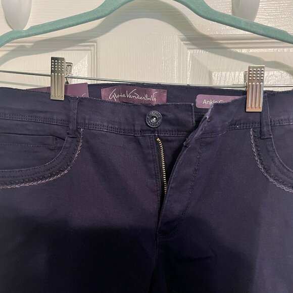 Gloria Vanderbilt Denim - NWT Gloria Vanderbilt Purple Jeans